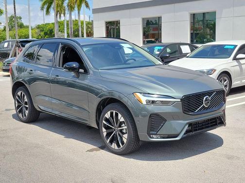 Forest Lake 2026 Volvo XC60 B5 Plus
