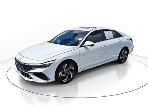 2024 Hyundai ELANTRA Limited