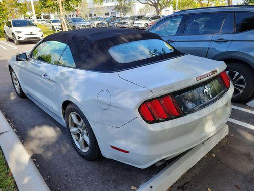 2017 Ford Mustang V6