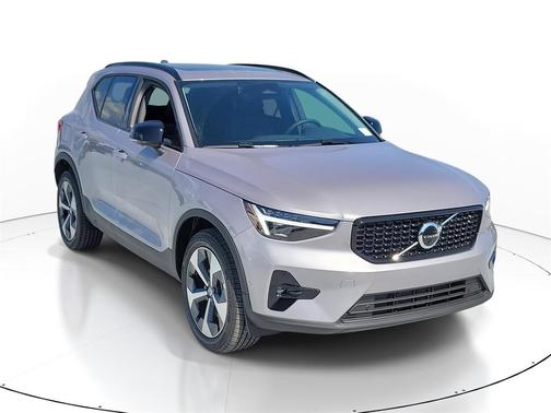 2026 Volvo XC40 Plus, B5 AWD Gas (mild hybrid), Dark