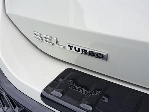 2026 Volkswagen Tiguan 2.0T SEL R-Line 4MOTION