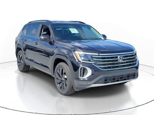Deep Black Pearl 2026 Volkswagen Atlas 2.0T SE w/Technology 4MOTION