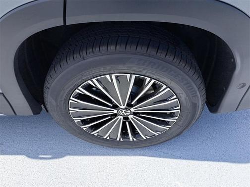 2025 Volkswagen Tiguan 2.0T S
