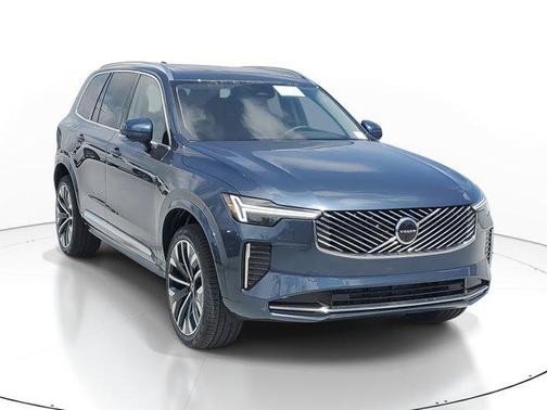 2025 Volvo XC90 B6 Plus 7-Seater