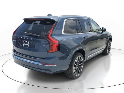 2025 Volvo XC90 B6 Plus 7-Seater