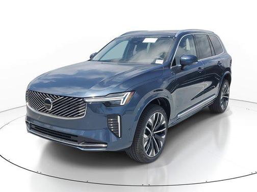 2025 Volvo XC90 B6 Plus 7-Seater