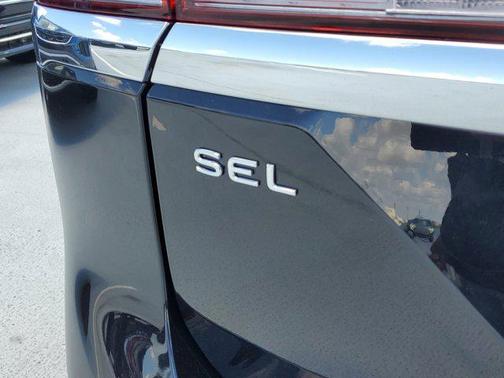 2025 Volkswagen Atlas 2.0T SEL Premium R-Line 4MOTION
