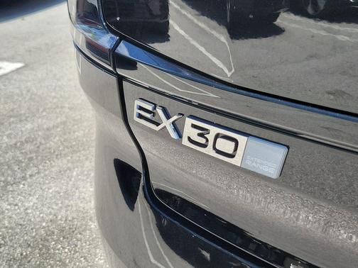 Onyx Black Metallic 2026 Volvo EX30 Plus, Single Motor, Fuly electric
