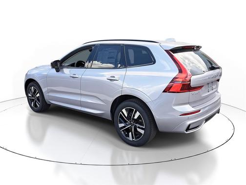 2026 Volvo XC60 B5 Core