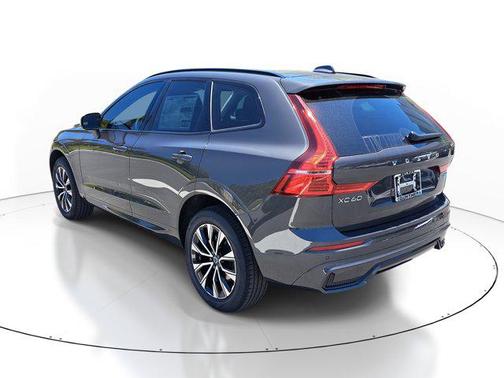 2025 Volvo XC60 B5 Core