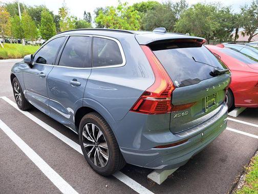 2023 Volvo XC60 B5 Core