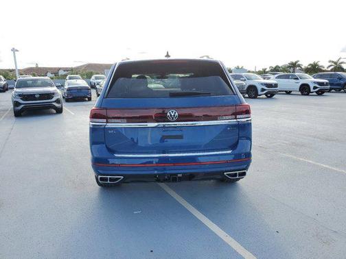 2025 Volkswagen Atlas 2.0T SEL Premium R-Line 4MOTION