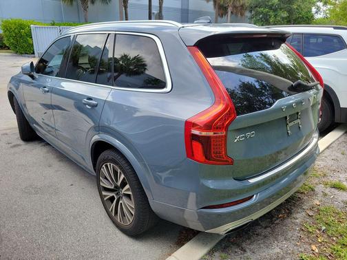 Thunder Grey Metallic 2020 Volvo XC90 T5 Momentum