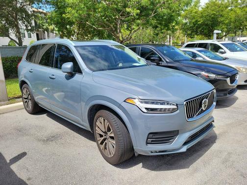 Thunder Grey Metallic 2020 Volvo XC90 T5 Momentum