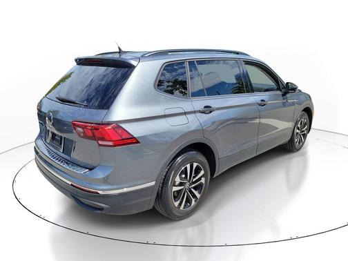 Platinum Gray Metallic 2023 Volkswagen Tiguan 2.0T S