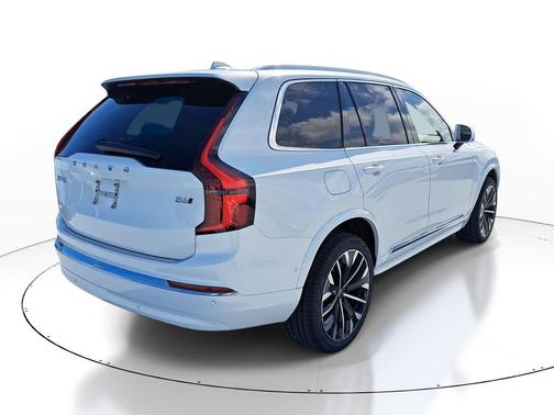 Crystal White Pearl 2026 Volvo XC90 Ultra, B6 AWD Gas (mild hybrid), Gasoline, Bright, 7 Seats