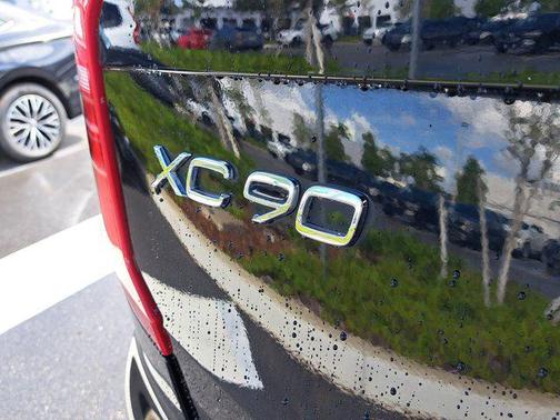 2019 Volvo XC90 T6 Inscription