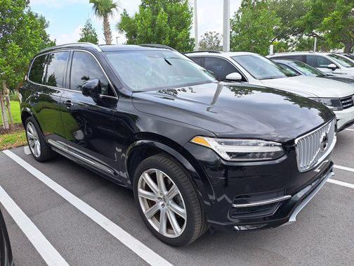2019 Volvo XC90 T6 Inscription
