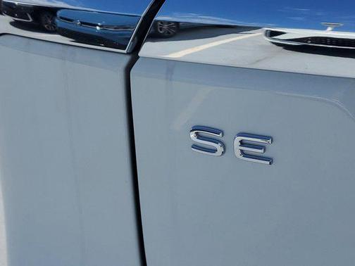 2025 Volkswagen Atlas 2.0T SE