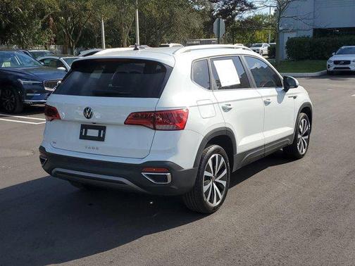 2022 Volkswagen Taos 1.5T SE
