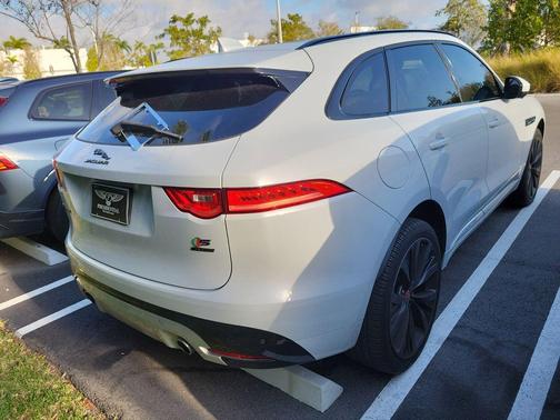 2019 Jaguar F-PACE S