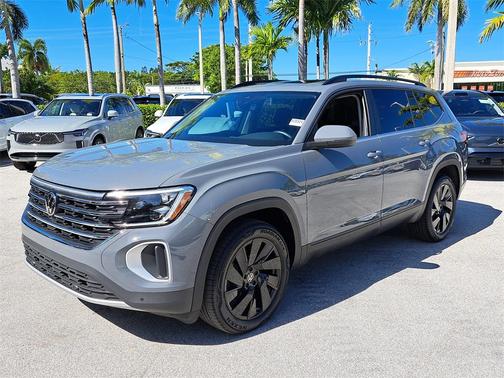 2025 Volkswagen Atlas 2.0T SE w/Technology