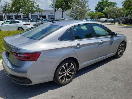 Silver Metallic 2023 Volkswagen Jetta 1.5T Sport