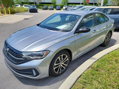 Silver Metallic 2023 Volkswagen Jetta 1.5T Sport