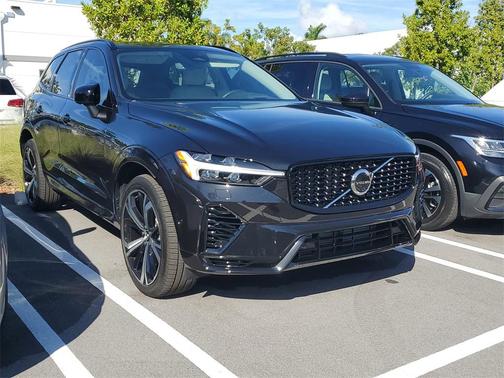 2025 Volvo XC60 Plug-In Hybrid Ultra, T8 AWD Electric/Gasoline, Dark
