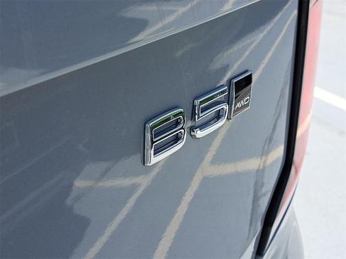 2026 Volvo XC90 B5 Core