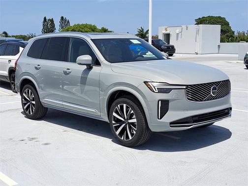 2026 Volvo XC90 B5 Core