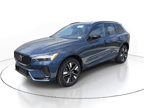 2026 Volvo XC60 B5 Core