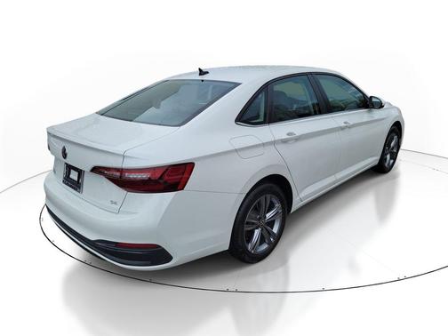 Opal White Pearl 2023 Volkswagen Jetta 1.5T SE