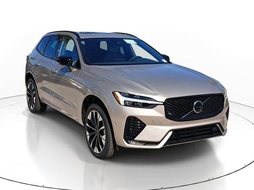 Bright Dusk Metallic 2026 Volvo XC60 B5 Plus