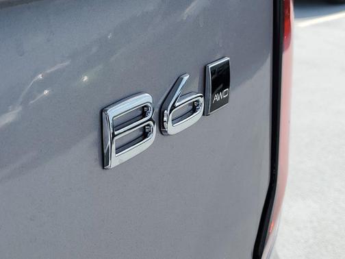 2026 Volvo XC90 Core, B6 AWD Gas (mild hybrid), Gasoline, Bright, 7 Seats