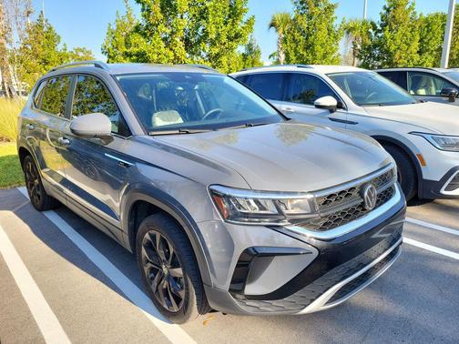 2023 Volkswagen Taos 1.5T SE