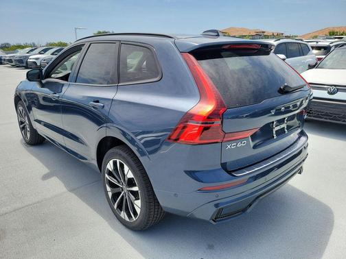 Denim Blue Metallic 2026 Volvo XC60 B5 Plus