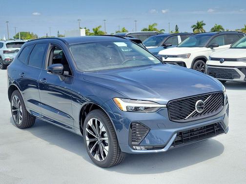 Denim Blue Metallic 2026 Volvo XC60 B5 Plus