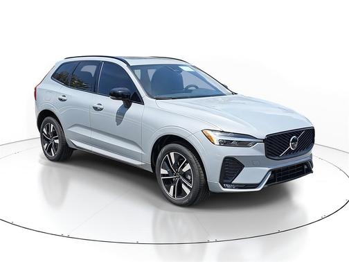 2026 Volvo XC60 B5 Core