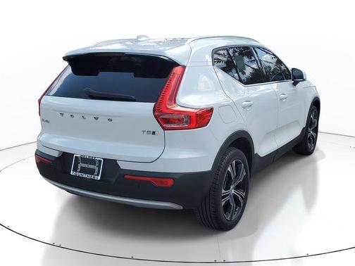 2022 Volvo XC40 T5 Inscription
