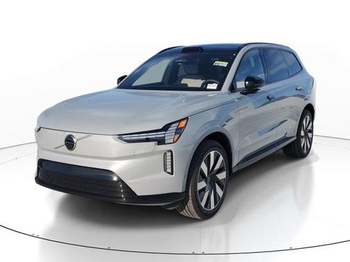 2025 Volvo EX90 Twin Motor Plus