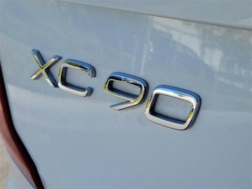 2020 Volvo XC90 T5 Momentum