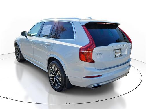 2020 Volvo XC90 T5 Momentum