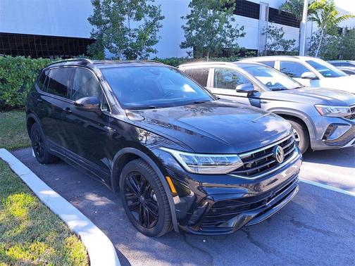 2022 Volkswagen Tiguan 2.0T SE R-Line Black