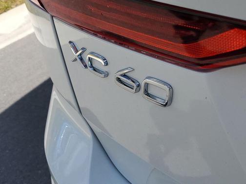 Crystal White Metallic 2026 Volvo XC60 Plug-In Hybrid Plus, T8 AWD Electric/Gasoline, Dark