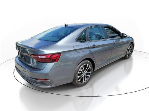 Platinum Gray Metallic 2024 Volkswagen Jetta 1.5T Sport