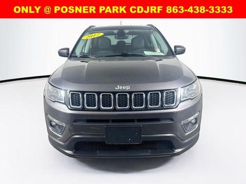 Granite Crystal Clearcoat Metallic 2017 Jeep Compass Latitude