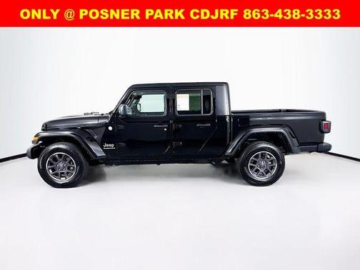 2023 Jeep Gladiator Overland