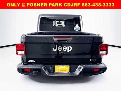 2023 Jeep Gladiator Overland