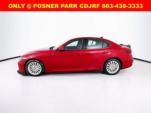 2022 Alfa Romeo Giulia Base